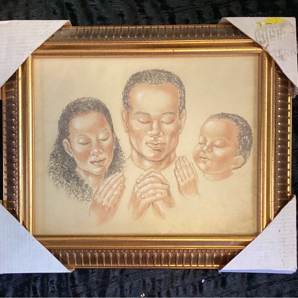 NWOT Gold Framed Praying Family Portrait Art